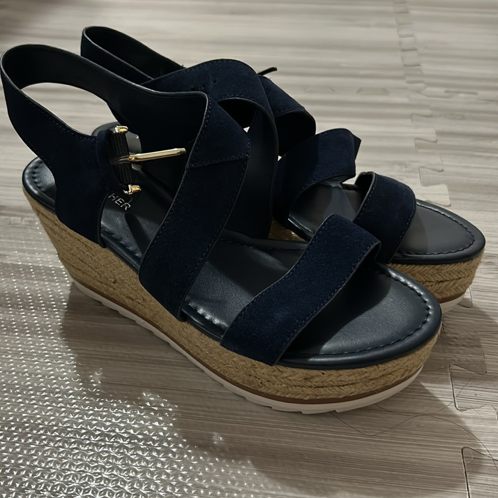 Marc Fisher Wedge